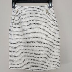 H&M Textured A-Line Skirt with Zipper Details